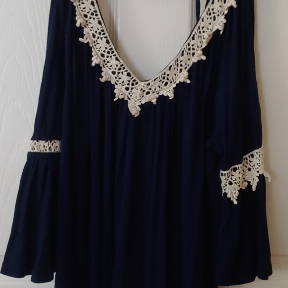 Women's Always Indigo top. Size Large. - Picture 2 of 3